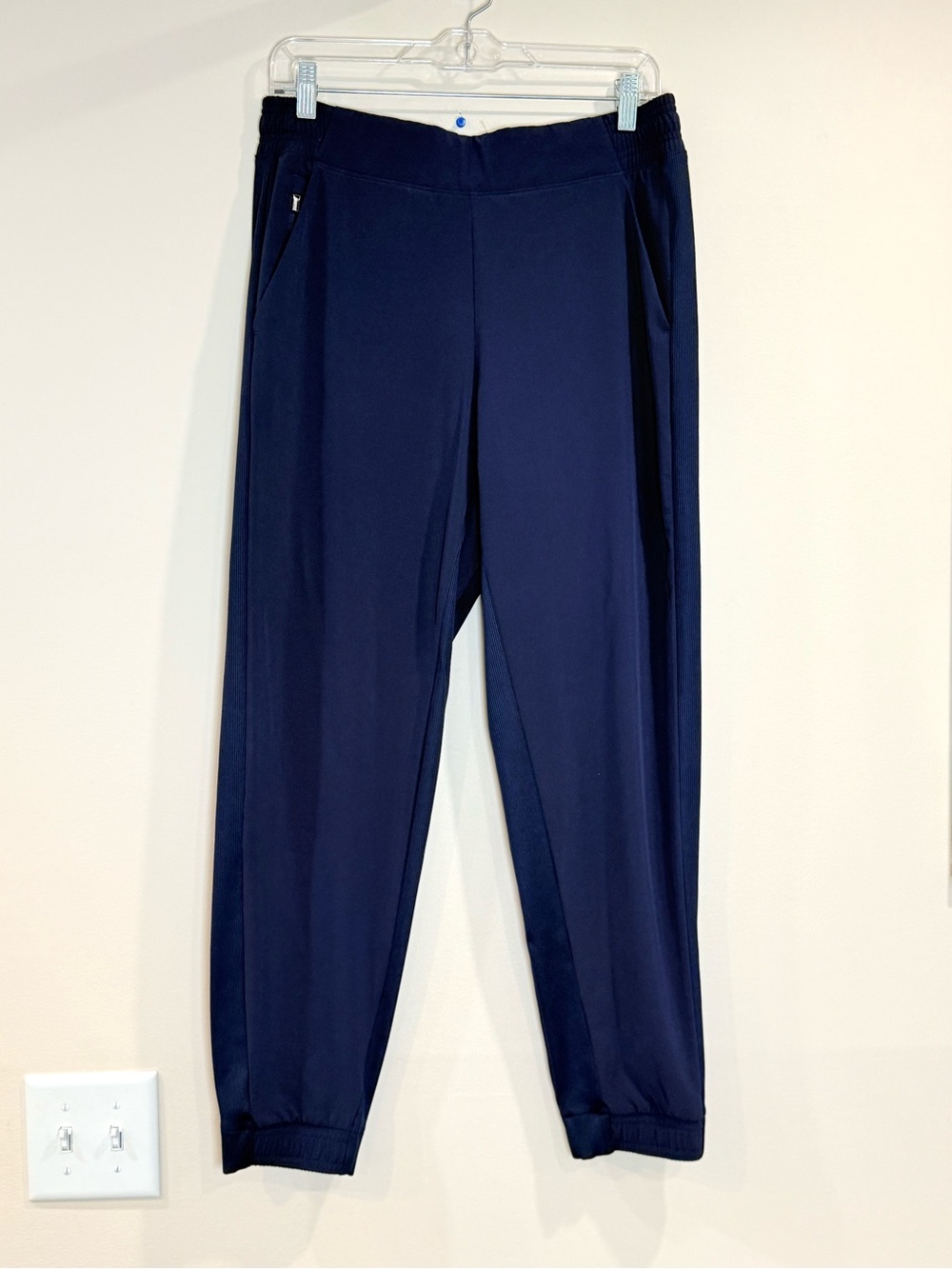 🔥Athleta Women’s Navy Casual Jogger Pants Size 12 EC🔥